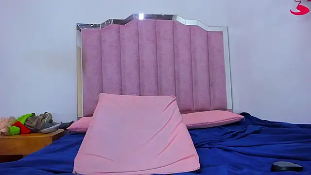 Snapshot of anisha_x chatting on January 10, 7:32 pm anisha x online show from January 10, 7:32 pm