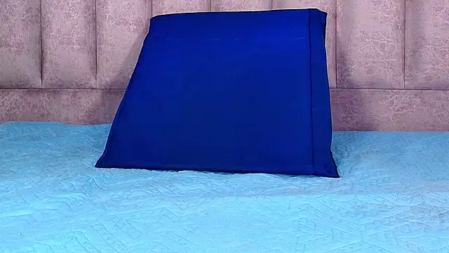 anisha x online show from October 5, 7:12 pm