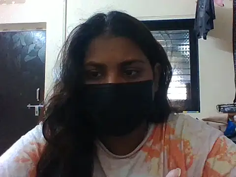 Hotmilfxox online show from May 24, 8:19 am