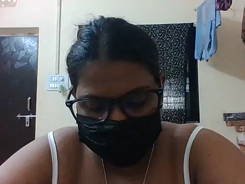 Hotmilfxox online show from May 30, 8:55 am