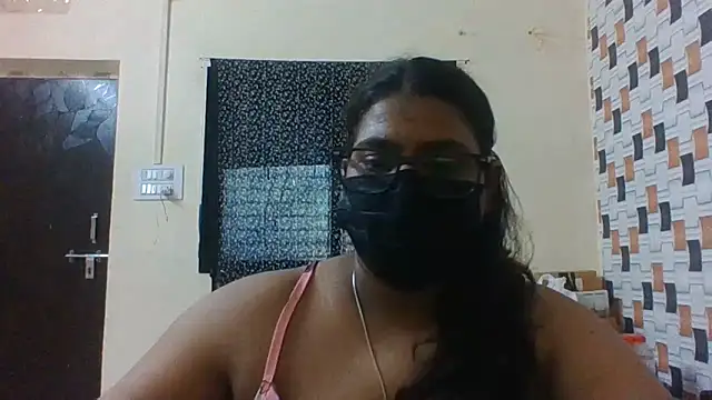 Hotmilfxox online show from June 10, 8:24 am