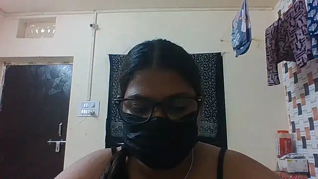 Hotmilfxox online show from June 18, 2:23 am