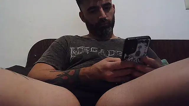 ozzypsico13 online show from December 8, 1:35 am