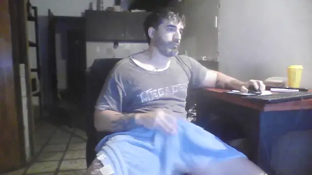 ozzypsico13 online show from September 25, 3:43 am