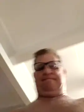 Snapshot of J83560Jason chatting on March 11, 8:31 am J83560Jason online show from March 11, 8:31 am