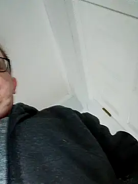 Snapshot of J83560Jason chatting on March 17, 3:26 pm J83560Jason online show from March 17, 3:26 pm