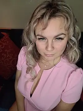 candy queeen online show from November 23, 2:33 am