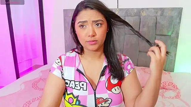 DIANEE 01 online show from July 13, 11:18 pm