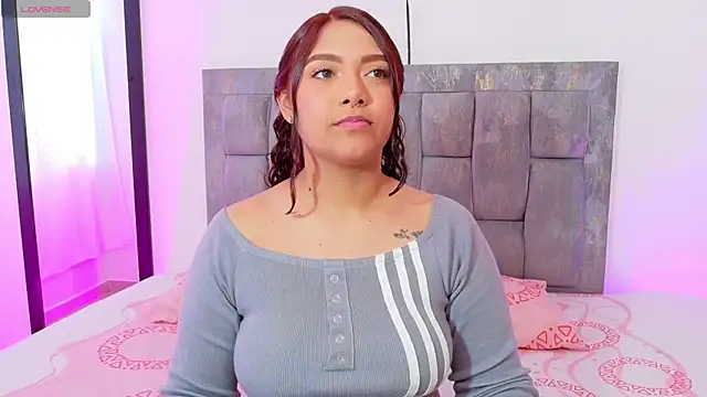 DIANEE 01 online show from July 20, 10:45 pm