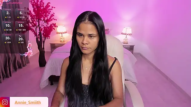 anniie smith online show from November 16, 11:27 am