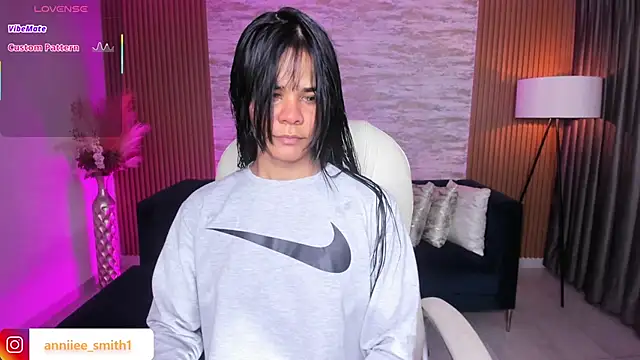 anniie smith online show from January 11, 11:26 am