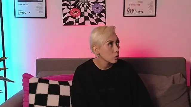 Snapshot of jane_hart_ chatting on April 29, 12:48 am jane hart online show from April 29, 12:48 am
