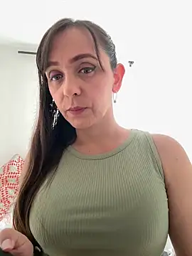 natalie cowens online show from June 18, 9:19 pm