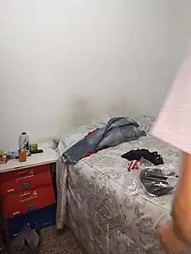 solangeyaelok1 online show from March 15, 1:41 am