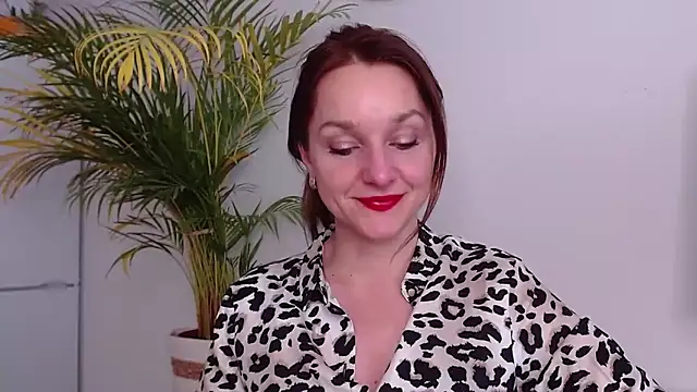 AliciaDesire online show from March 17, 2:45 pm