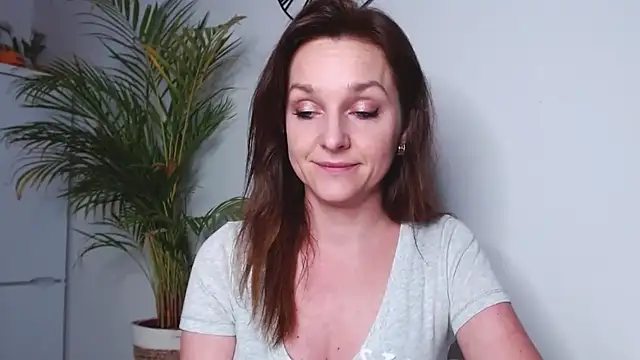 AliciaDesire online show from March 19, 6:01 pm