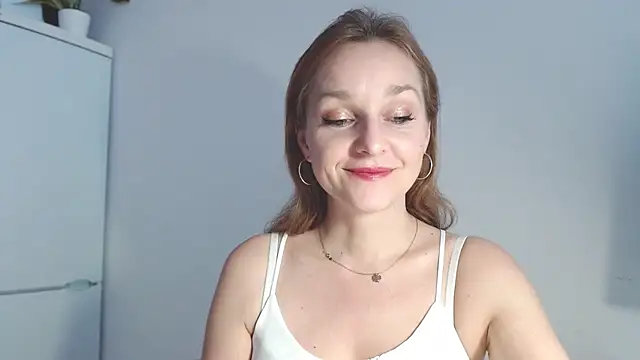 AliciaDesire online show from February 9, 2:21 pm