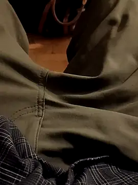 XXXDaddysGirl online show from November 27, 1:51 am