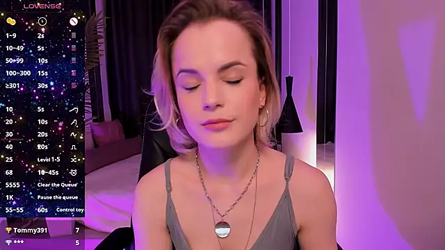 JessicaBeverly online show from March 3, 2:15 am