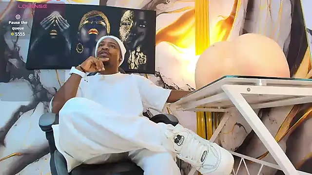 Snapshot of Thomas_shelbys chatting on February 26, 3:27 am Thomas shelbys online show from February 26, 3:27 am