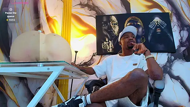 Snapshot of Thomas_shelbys chatting on March 24, 3:33 am Thomas shelbys online show from March 24, 3:33 am