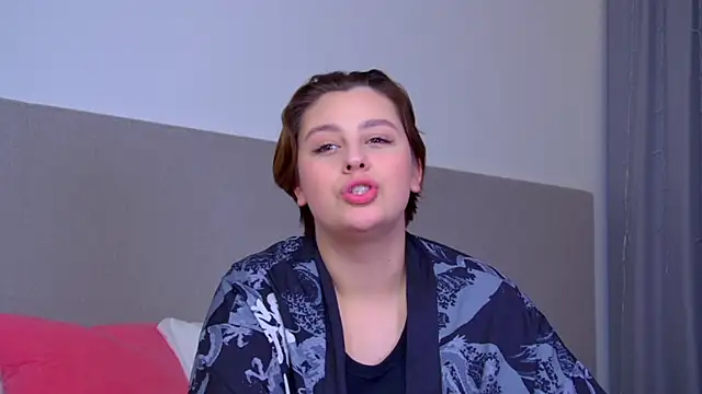 Snapshot of MaryMurray chatting on February 1, 12:51 am MaryMurray online show from February 1, 12:51 am