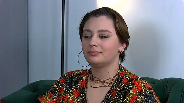Snapshot of MaryMurray chatting on February 3, 1:30 am MaryMurray online show from February 3, 1:30 am