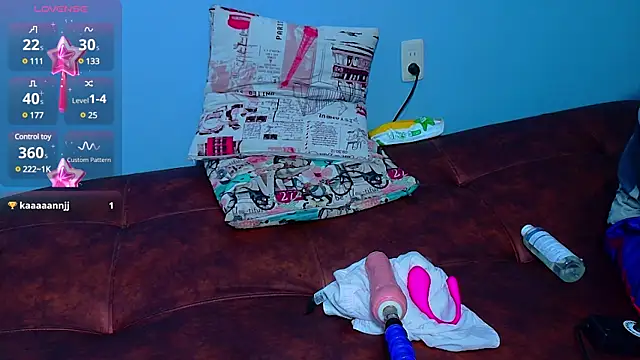 clydexxxbunny online show from January 15, 7:48 am