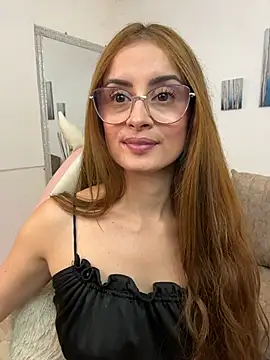 MiaaLoren online show from February 15, 6:04 pm