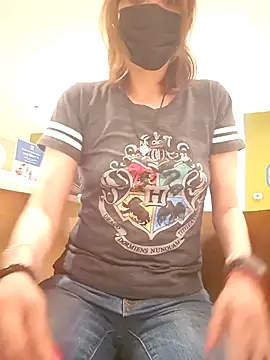 Lunababymylove online show from March 1, 1:07 am