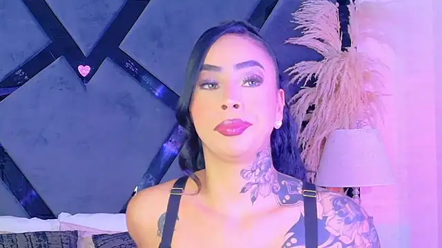 GiahDaniels online show from June 26, 5:06 pm