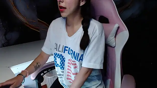 ling ling24 online show from June 5, 6:52 am