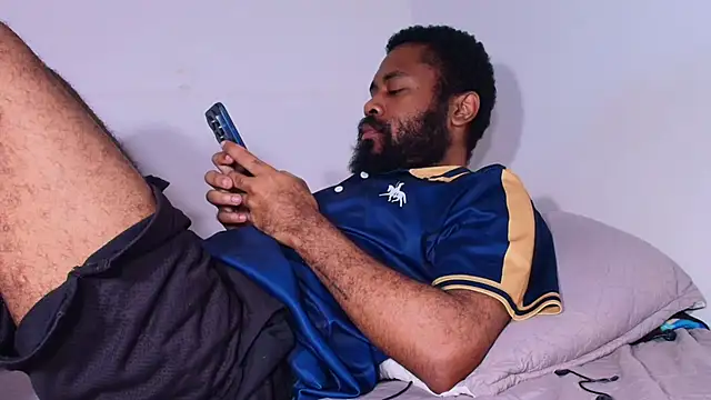 KaelMoreau online show from March 21, 11:37 am