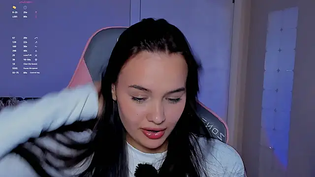 Snapshot of _Sweetie_ chatting on October 18, 7:25 pm Sweetie online show from October 18, 7:25 pm