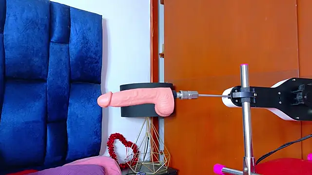 sofyqueen  online show from December 29, 4:51 pm