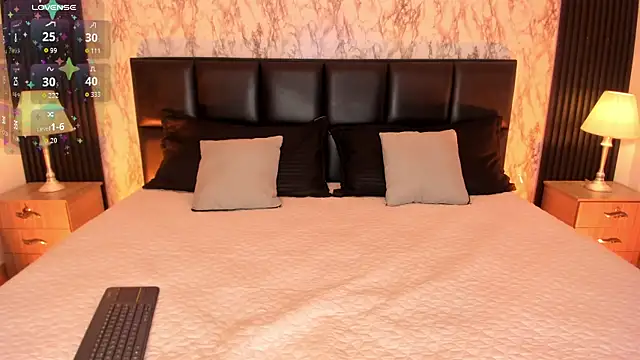 Snapshot of SpicyAmelia chatting on November 26, 12:50 pm SpicyAmelia online show from November 26, 12:50 pm