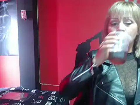 KLOE PIELL online show from January 24, 5:21 pm