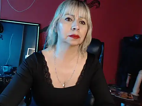 KLOE PIELL online show from March 3, 8:48 pm