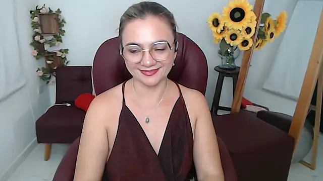 Ghada milf online show from June 8, 1:28 am