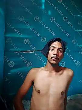 Snapshot of MrTempations chatting on February 18, 12:01 pm MrTempations online show from February 18, 12:01 pm