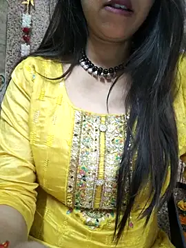 Snapshot of Aradhya-Sharma chatting on February 15, 10:33 am Aradhya-Sharma online show from February 15, 10:33 am