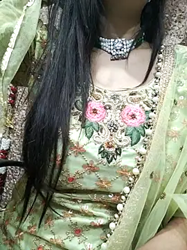 Snapshot of Aradhya-Sharma chatting on February 16, 4:20 am Aradhya-Sharma online show from February 16, 4:20 am