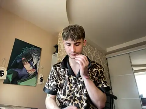 Snapshot of Mike_severi2 chatting on April 3, 12:47 pm Mike severi2 online show from April 3, 12:47 pm