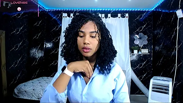 Snapshot of Hillary_queen chatting on September 12, 12:38 pm Hillary queen online show from September 12, 12:38 pm