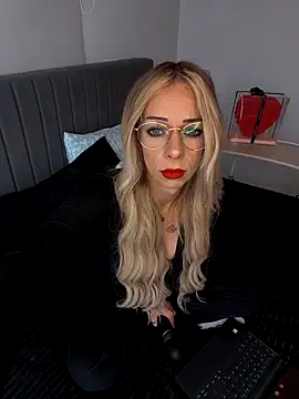 Snapshot of Lexa_xoxo chatting on March 19, 11:14 am Lexa xoxo online show from March 19, 11:14 am