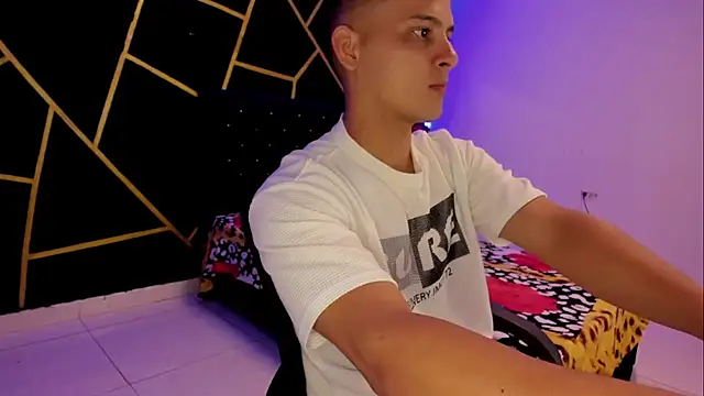 JANER 03 online show from March 19, 4:03 am