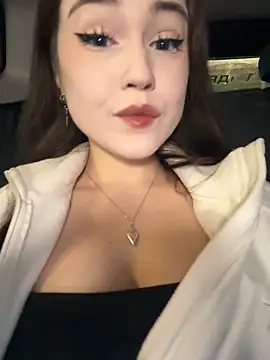 Peachy Dream online show from January 18, 9:24 pm