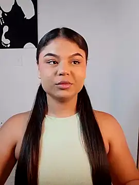 Cleo hills online show from February 17, 2:04 pm