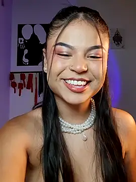 Cleo hills online show from November 27, 2:52 pm