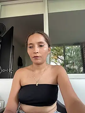 Snapshot of Penelope-Hot chatting on December 12, 9:37 pm Penelope-Hot online show from December 12, 9:37 pm